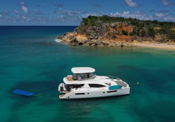 catamaran boat outboard