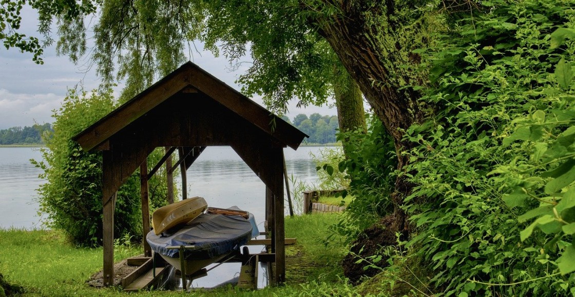 DIY boat shed