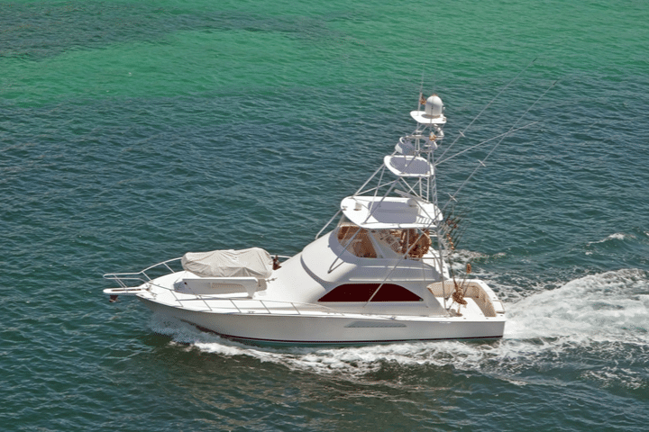 Sport fishing boat