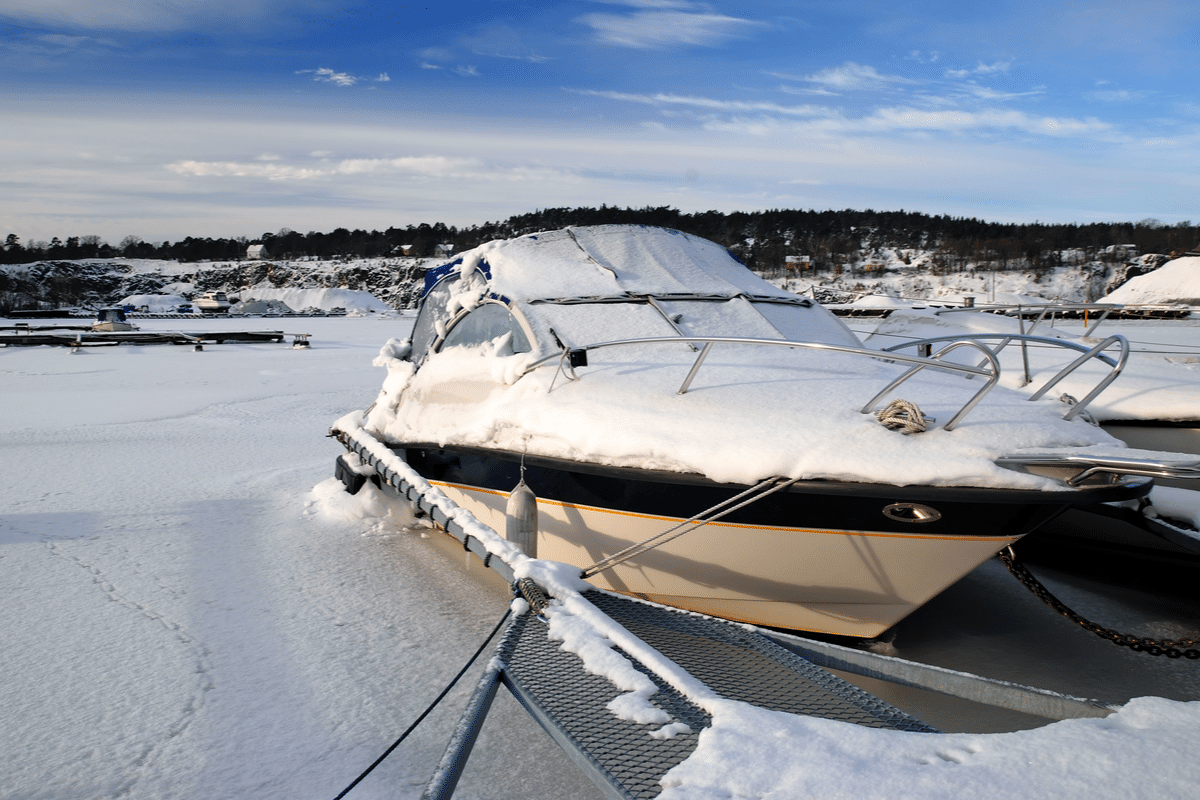 Cool Boat Accessories: Ways To Stay Healthy This Winter