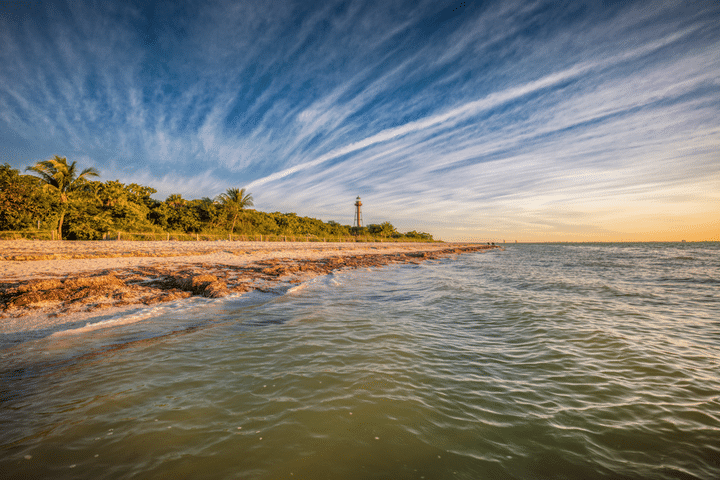 can you beach your boat on sanibel island