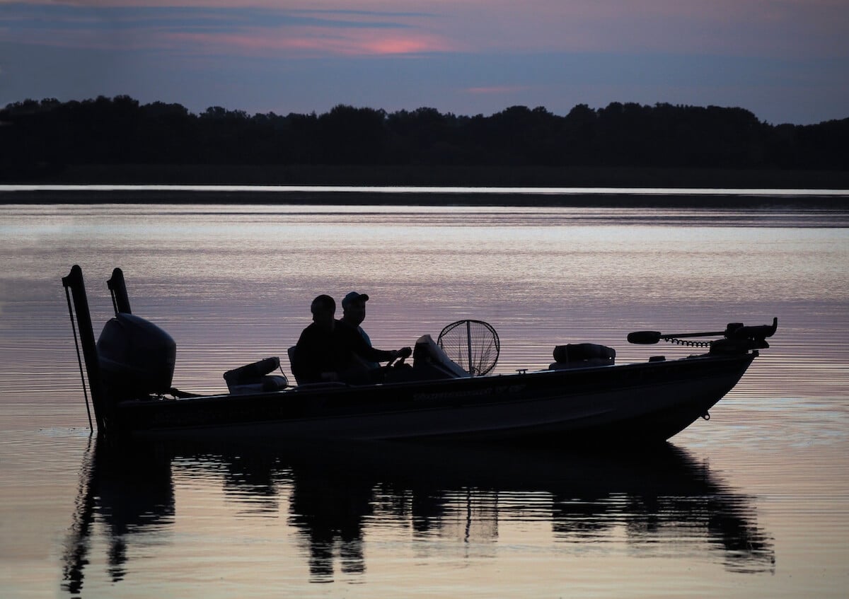 Using a Trolling Motor: Sizes, Types & Operation | Boatsetter