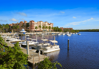 Boating in Naples