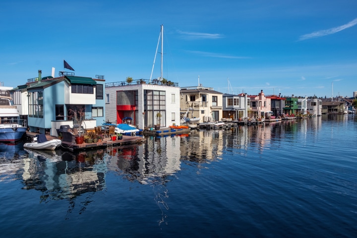 Houseboat Vacations in Seattle, Washington