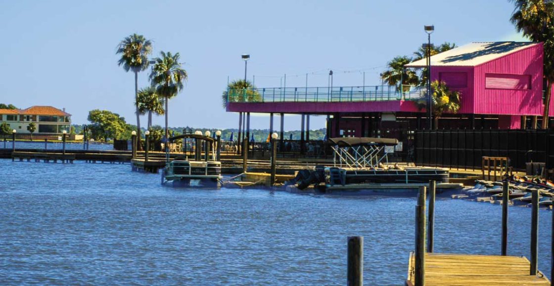 Best Lake Conroe restaurants on the water.