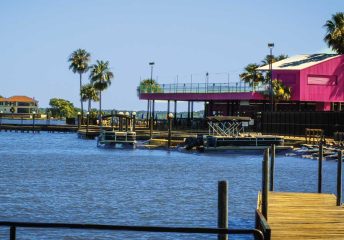 Best Lake Conroe restaurants on the water.