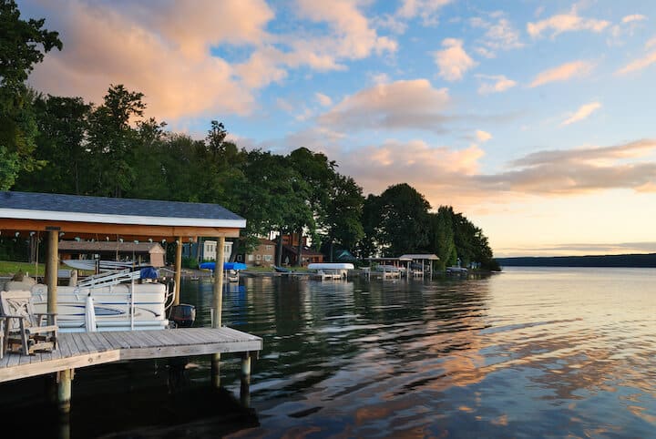 vacation rental properties with boat docks