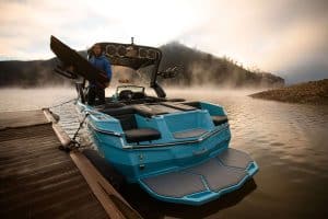 10 Best Boats for Wakeboarding