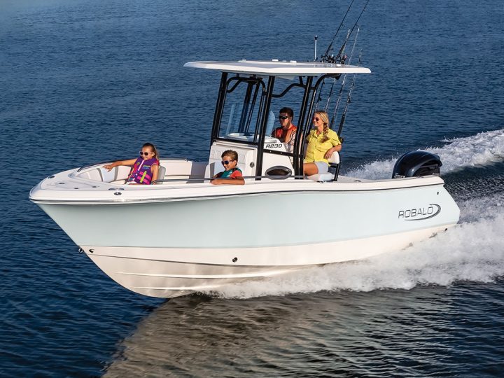 Robalo R230