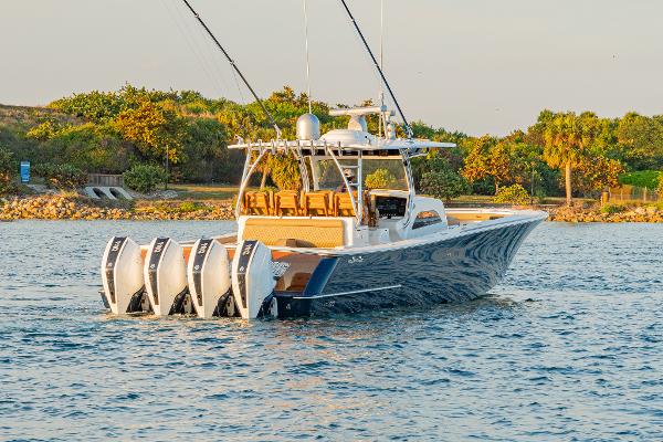 10 Best Center Console Boats