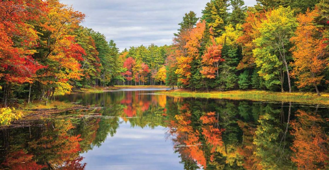 Best Places to See Fall Foliage by Boat.