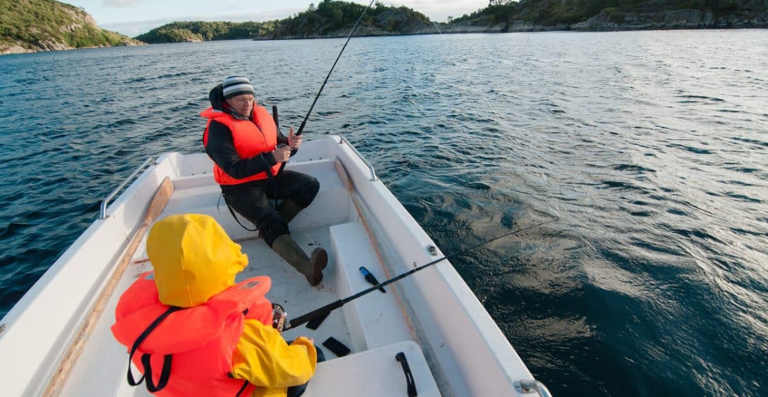 winter boating activities