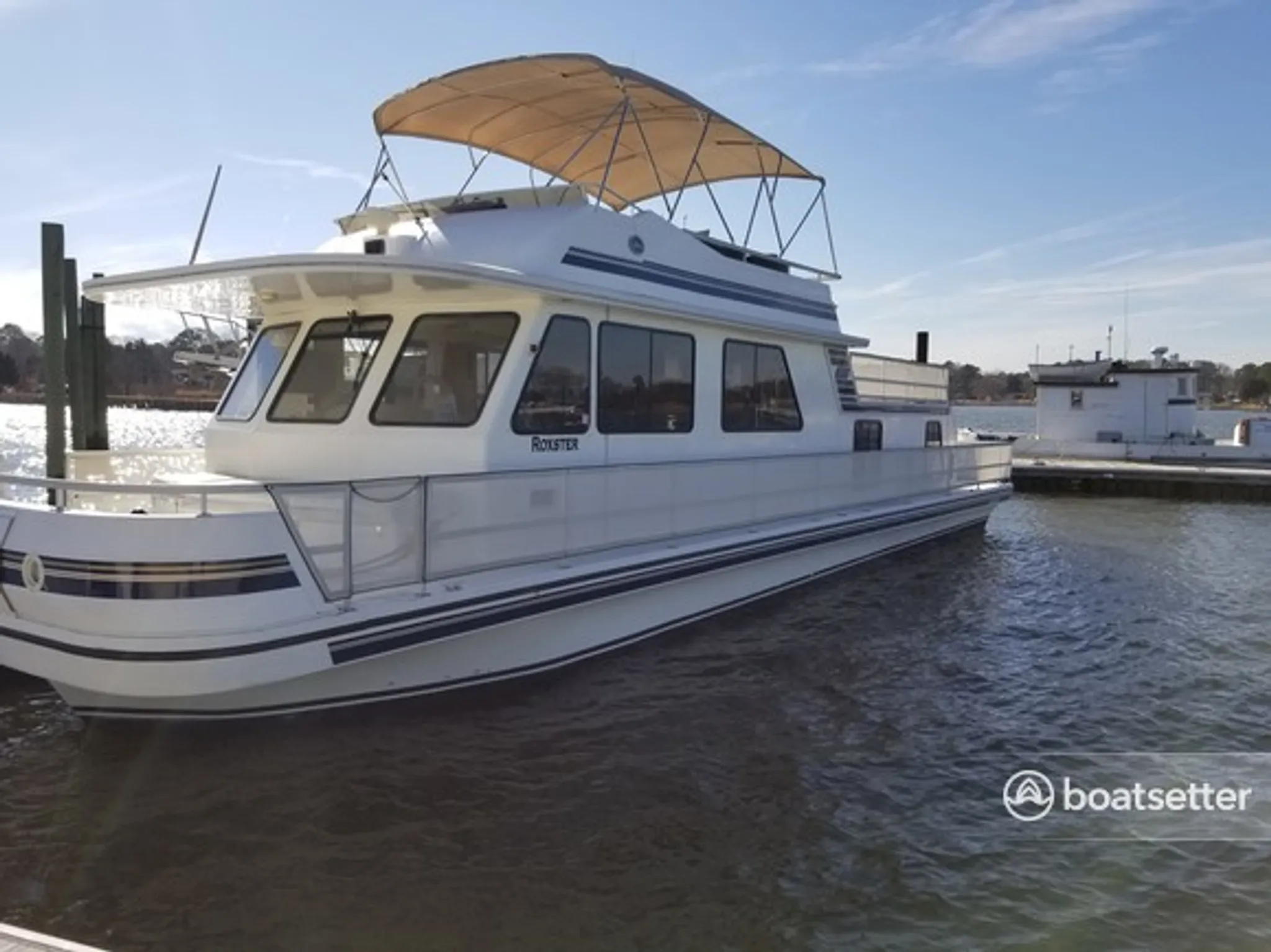 liveaboard houseboats