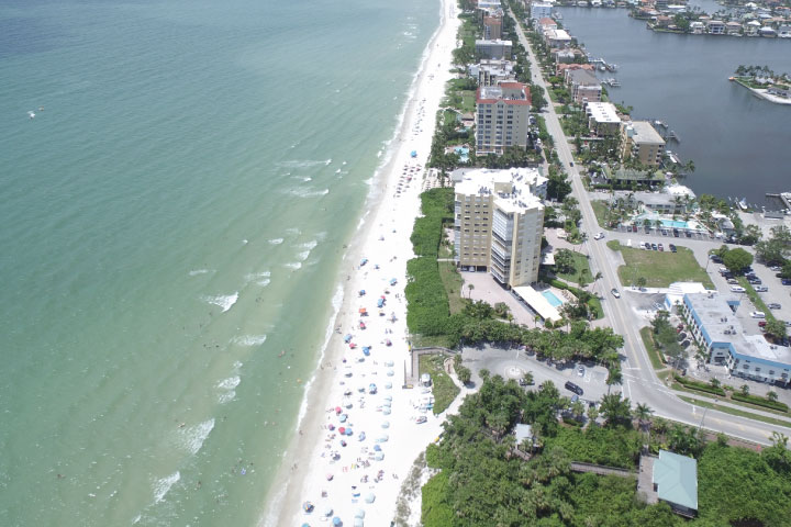 Vanderbilt Beach, Florida.