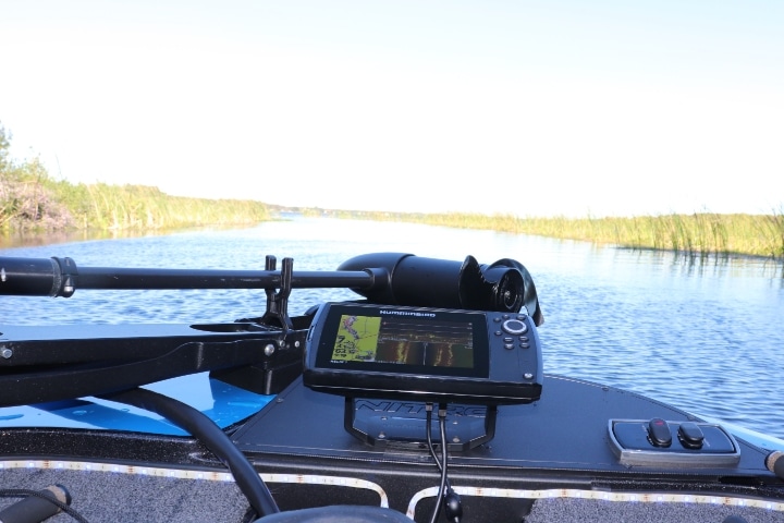 use a fish finder