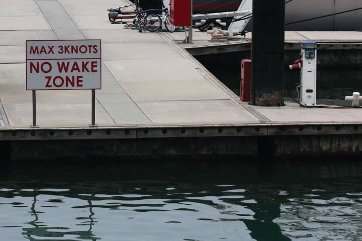 No wake zone at a marina.