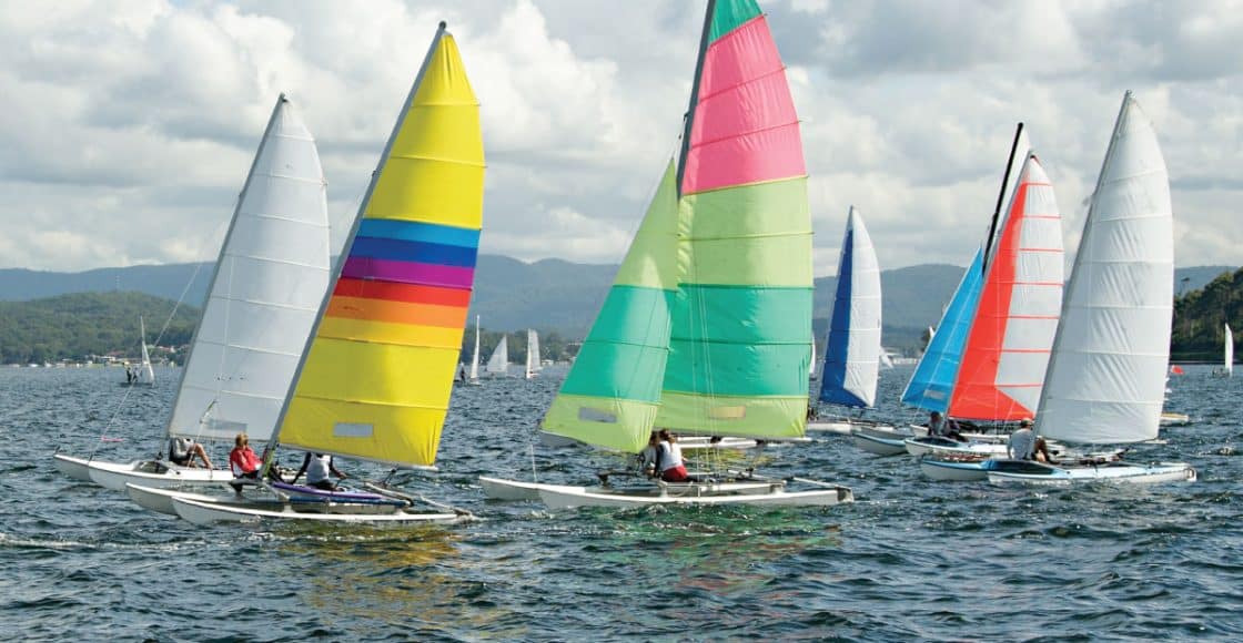 Best Beginner Sailboats.