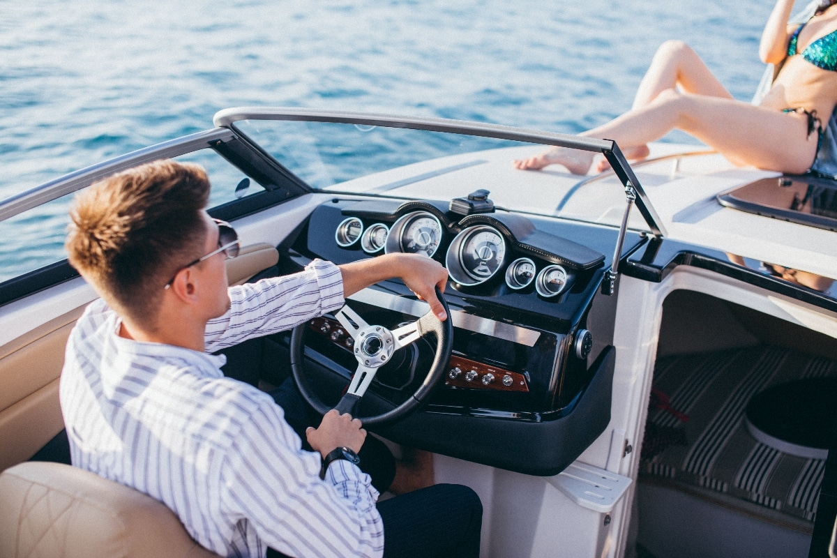 Understanding the Basics Boating Licenses (Guide)