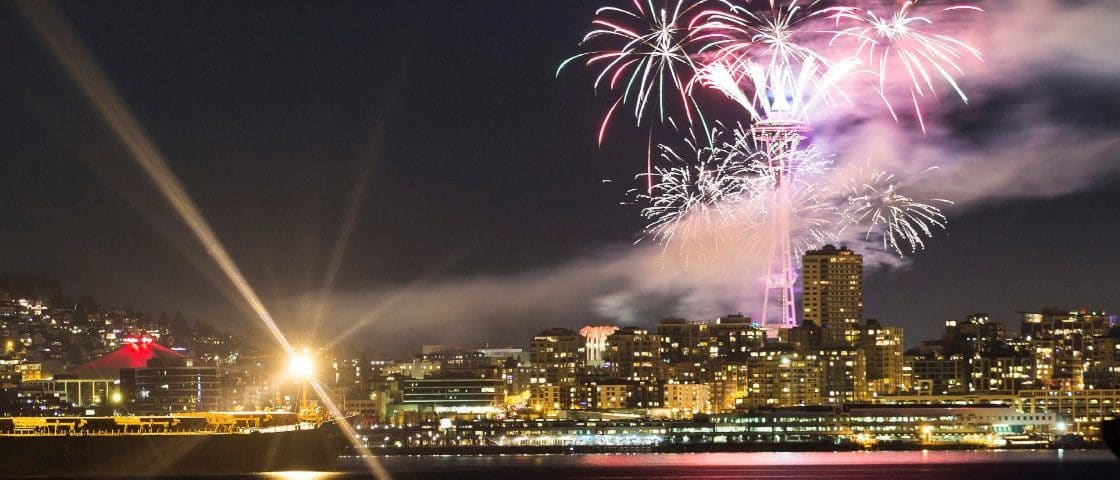 best places on the water to celebrate new years