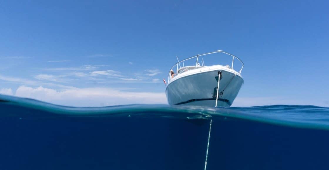 Double-anchoring a boat