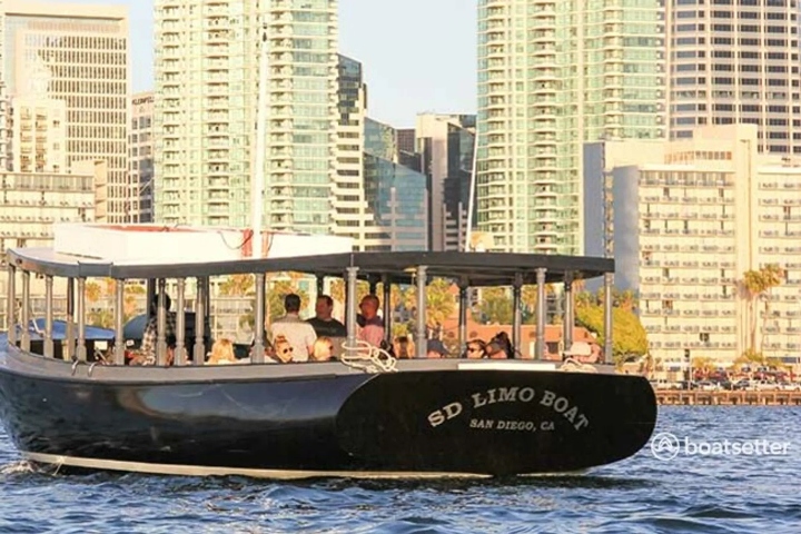 The Limo Boat - Boatsetter Unique Boats