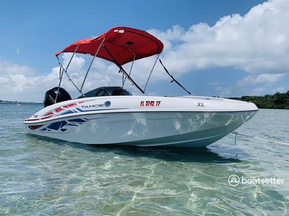 2022 16ft Tahoe Deck Boat West Palm Beach **Gas Included