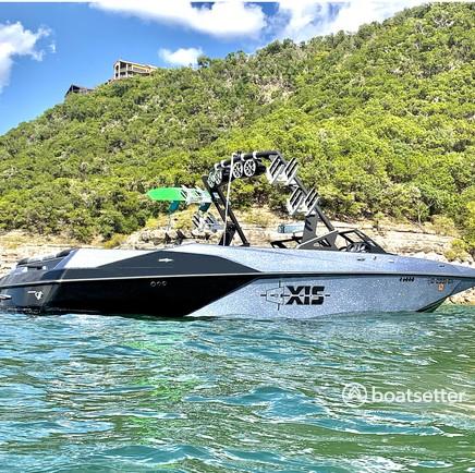 Axis A24 -  Best wave on the Lake! 