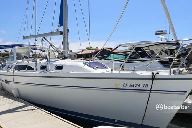 37' Luxury Sailing Yacht