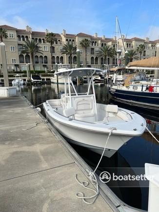 23ft Sea Hunt Ctr Console in Perfect Condition