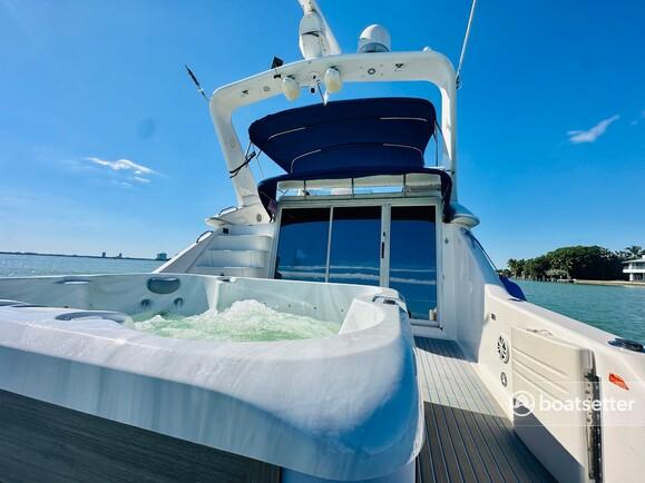 🚨 Jacuzzi is Included! 😍Sea Ray 48 Summer time come and enjoy