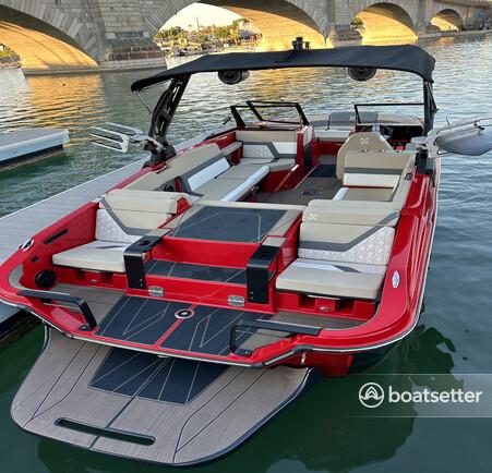 2023 H22 Wakeboat Charter