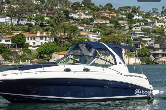 Private 8 - Passenger Cruise with Captain in San Diego Harbour 